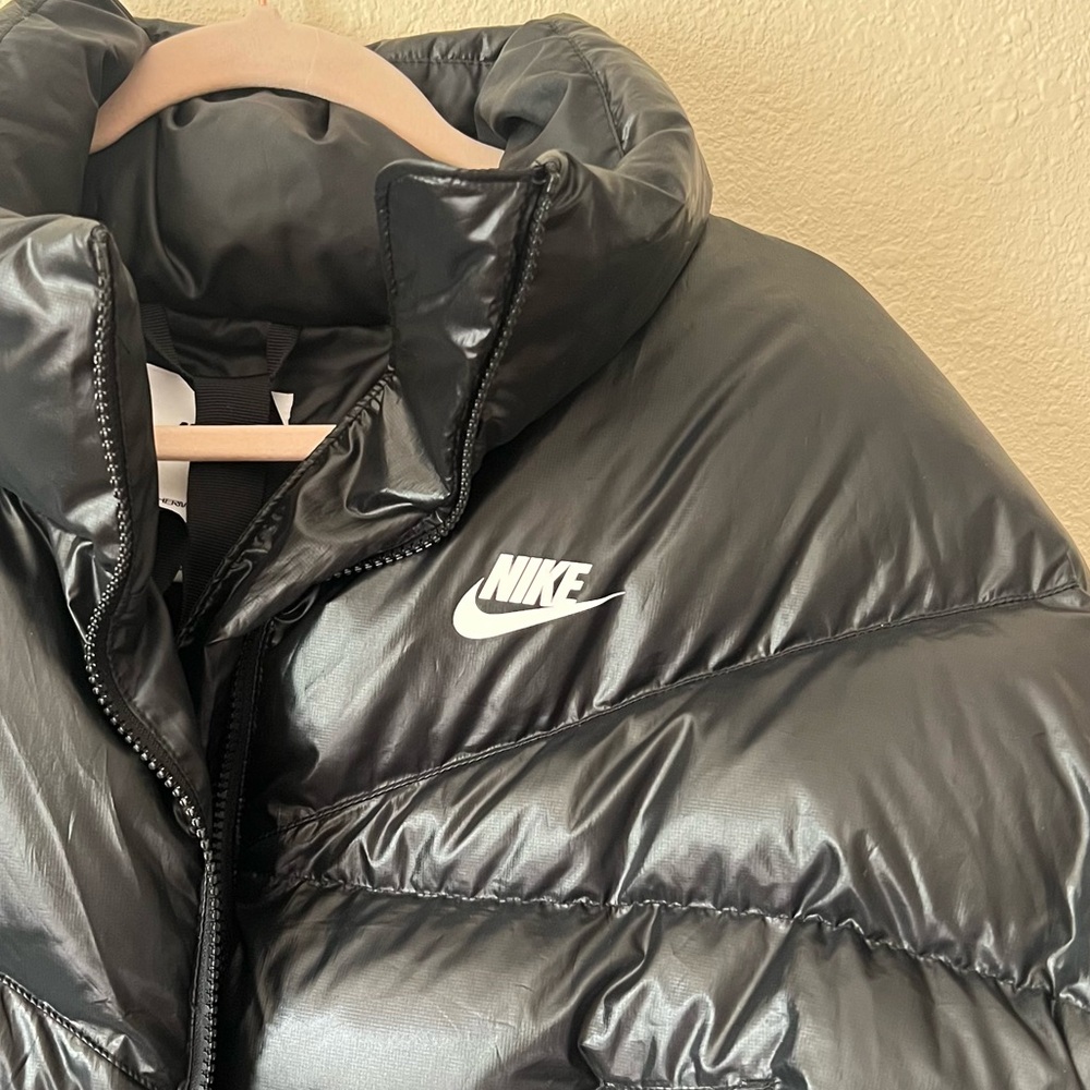 Nike Black Puffer Jacket Medium - image 2